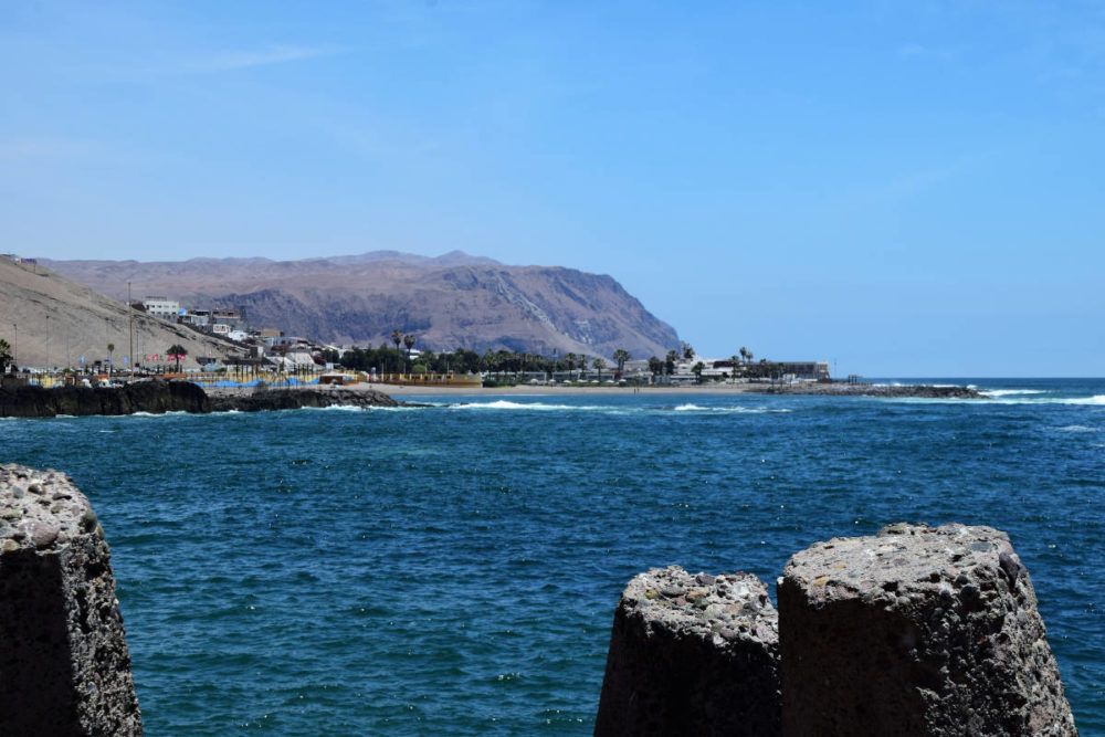 El Gringo beach in Arica, Chile