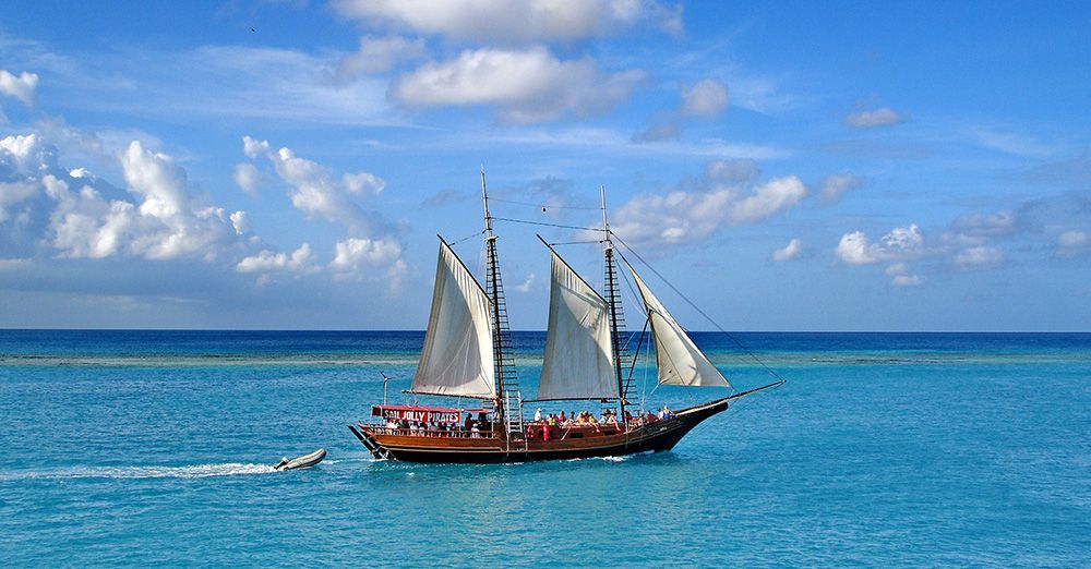 sailing boat in Aruba