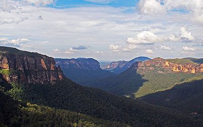 Enjoying nature in the Blue Mountains