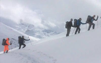 Mountain hikes on snowshoes, a great experience!