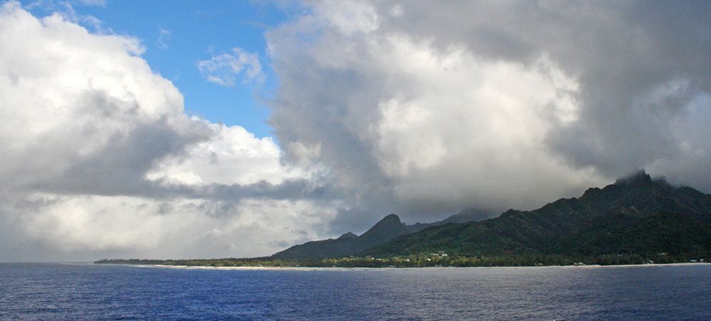 Rarotonga seen from a boat, Cook Islands