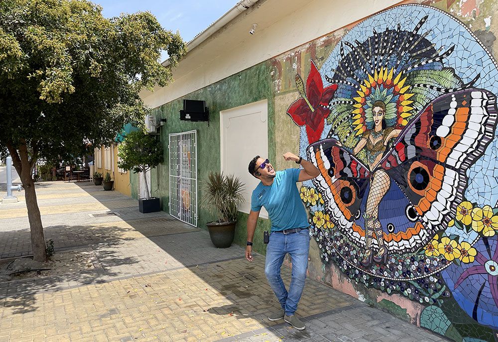 silver-travellers-dutch-caribbean-aruba-highlight-san-nicolas-mosaic-mobile Mosaic