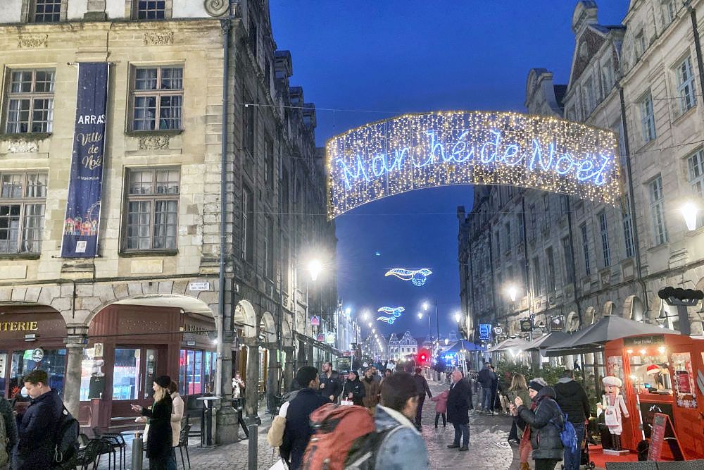 silver-travellers-france-highlight-arras-festive-lighting-mobile Festive lighting