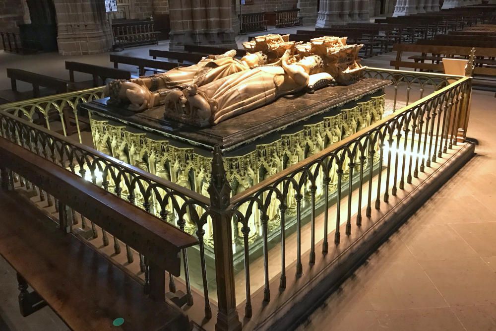 Tomb in Papmplona