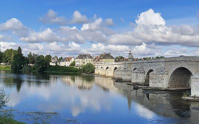 Cycling holiday through Burgundy on the Loire