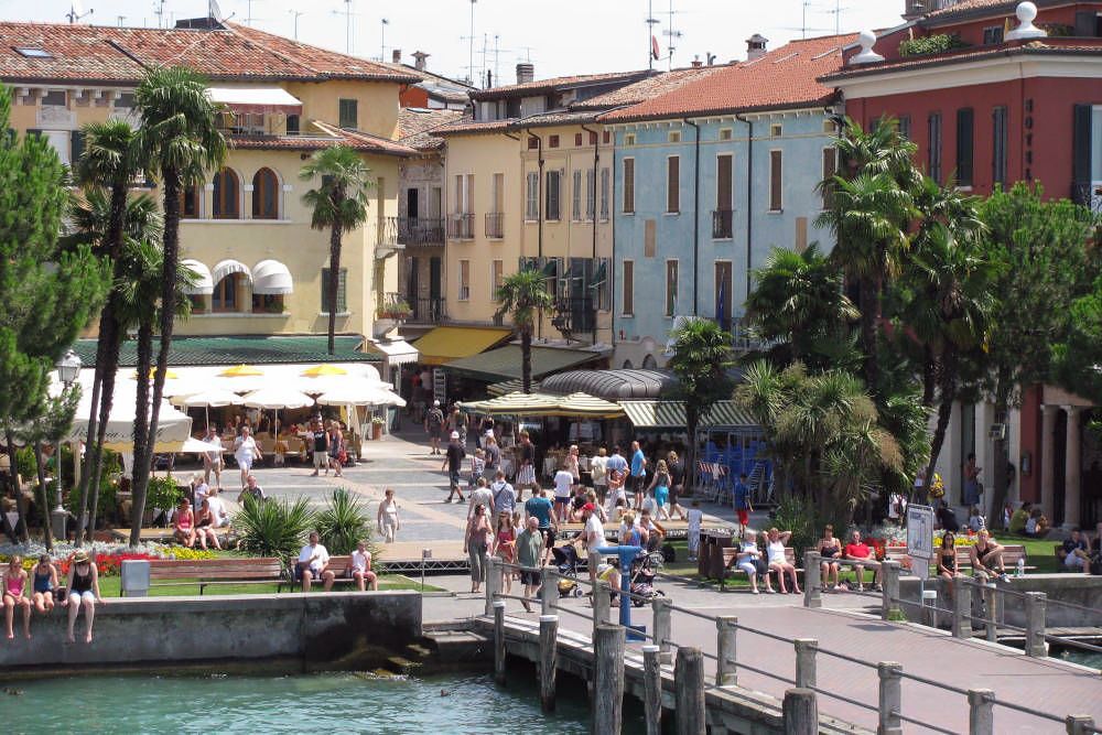 Sirmione Street