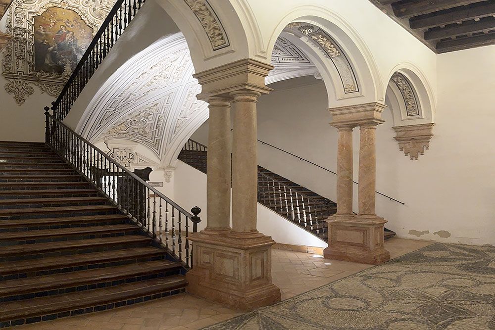 silver-travellers-spain-highlight-caminos-de-pasion-part2-carmona-palacio-mobile Palacio de Peñaflor