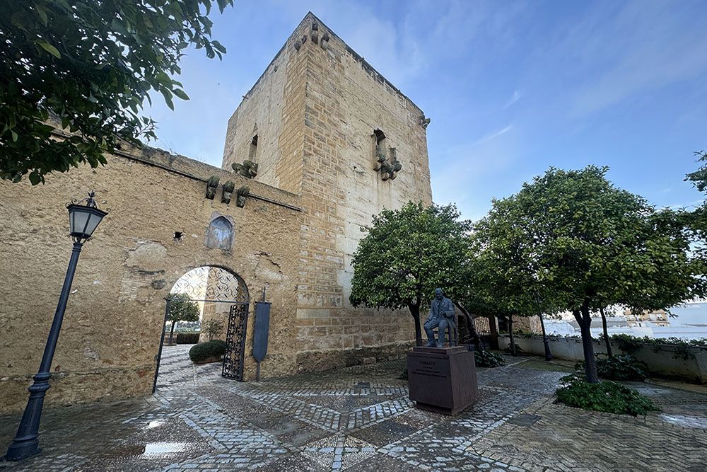 silver-travellers-spain-highlight-caminos-de-pasion-part2-utrera-castle-mobile Castle in Utrera
