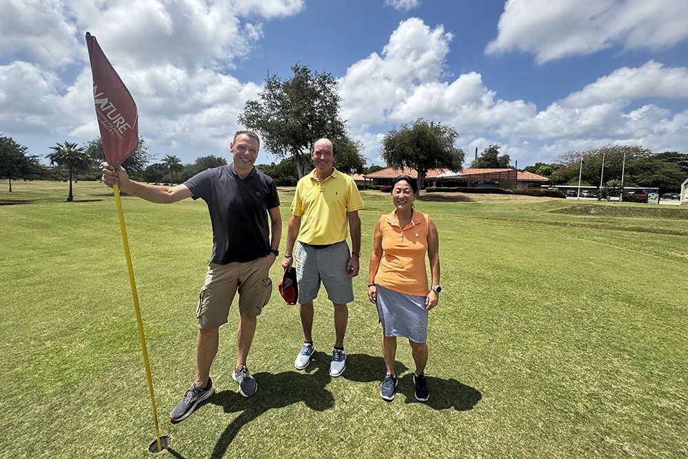 silver-travellers-dutch-caribbean-curacao-highlight-golf-cgsc-flight-mobile Flight
