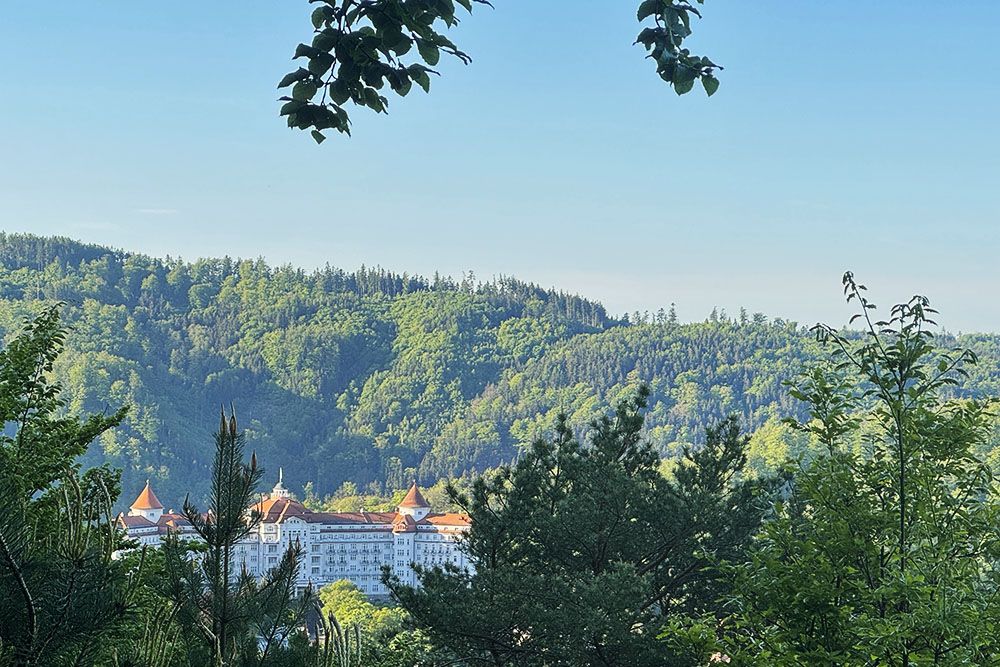 silver-travellers-czech-republic-highlight-carlsbad-view-hotel-mobile View