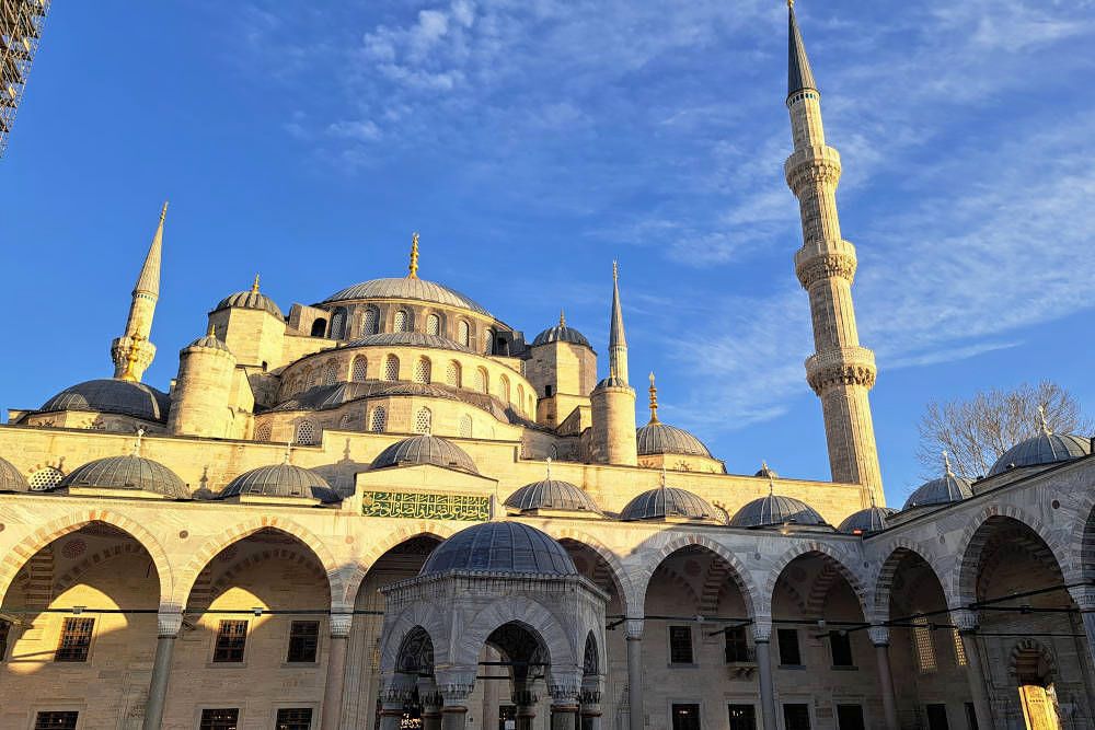 silver-travellers-turkiye-highlight-istanbul-blue-mosque-mobile Blue Mosque