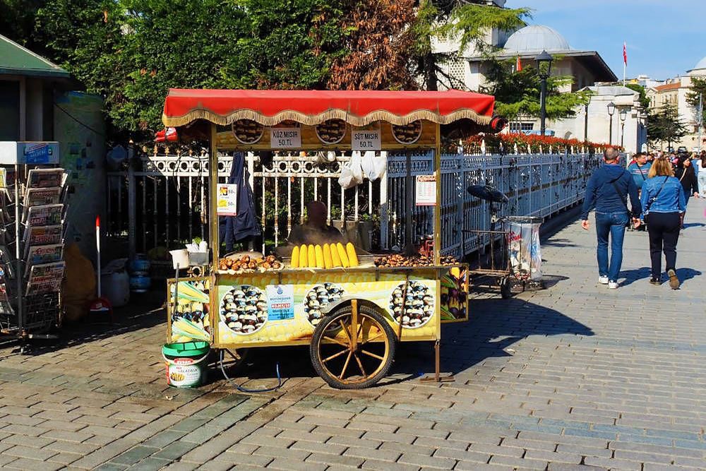 silver-travellers-turkiye-highlight-istanbul-eatery-mobile Eatery