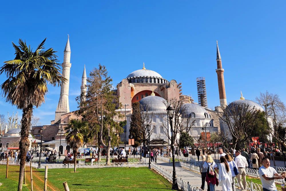 silver-travellers-turkiye-highlight-istanbul-square-hagia-sophia-mobile Hagia Sophia