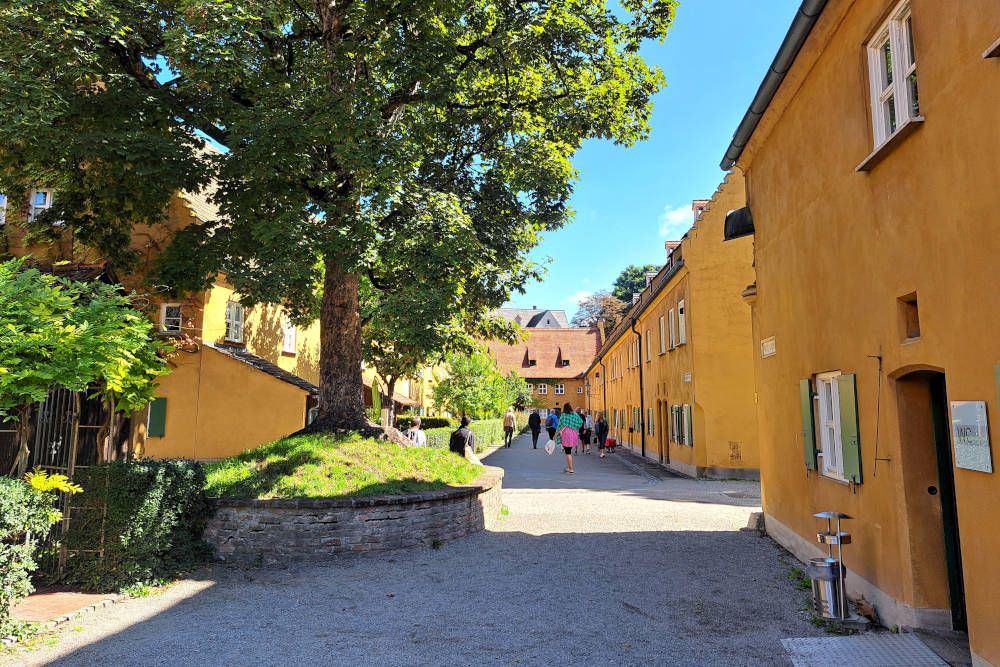 silver-travellers-germany-highlight-romantic-road-augsburg-fuggerei Fuggerei