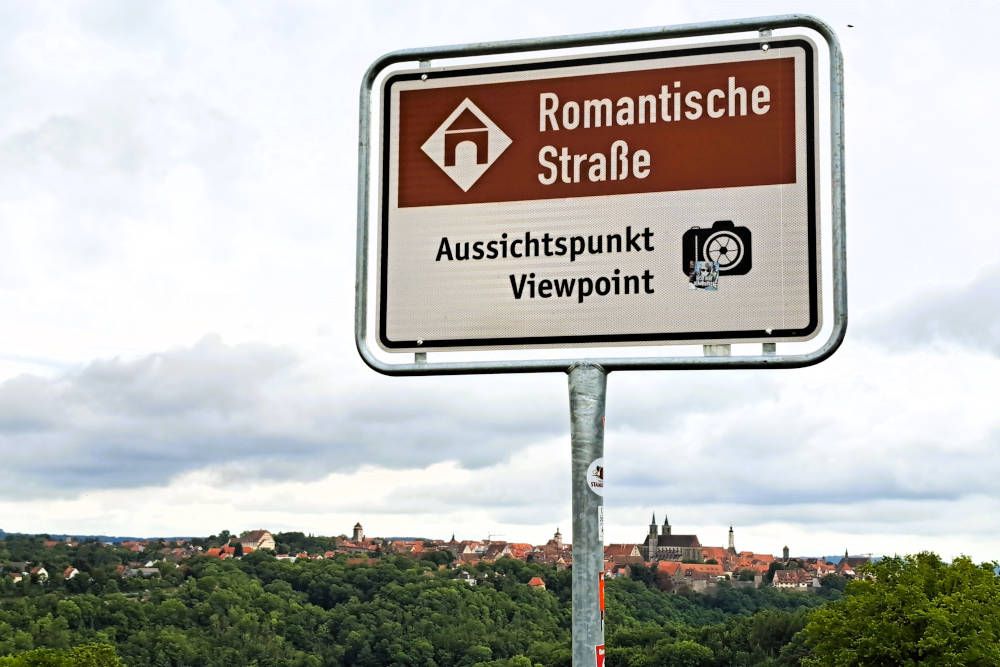 silver-travellers-germany-highlight-romantic-road-signage Signage