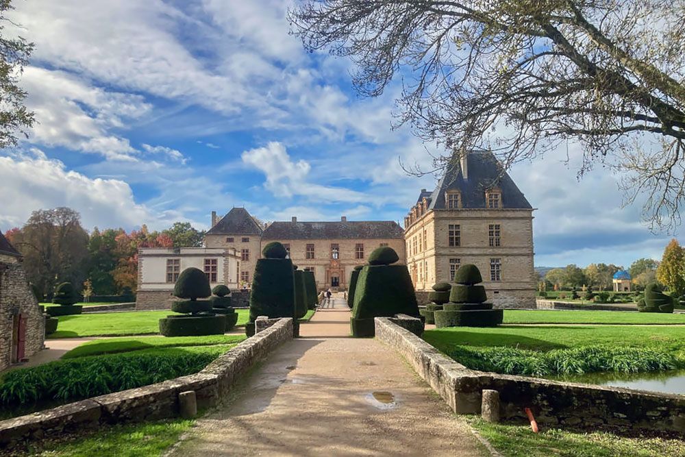 Entrance to Castle Cormatin