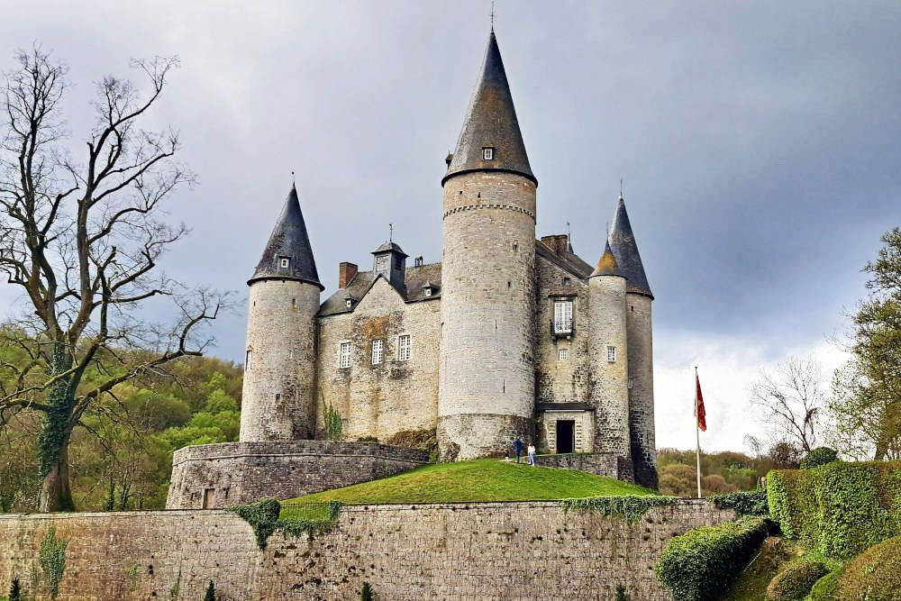 Vêves Castle